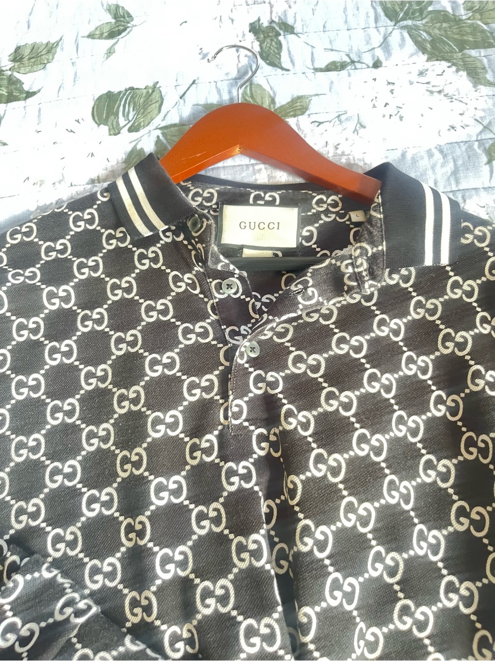 Preowned GUCCI Black GG Logo Polo size large not fitted 🇮🇹